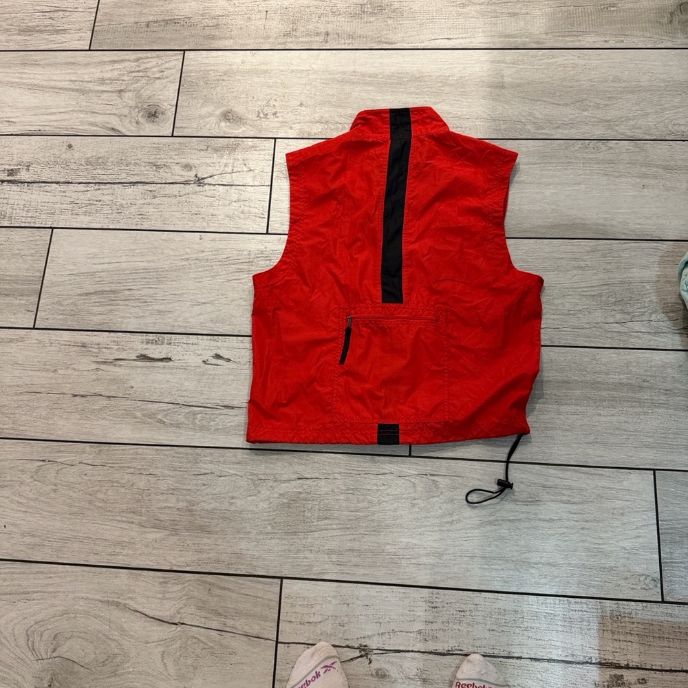 Nike ACG Bright Red Women's Vest - Picture 3 of 3